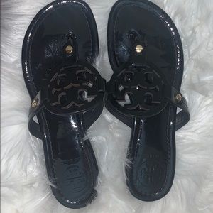 MILLER SANDAL, PATENT LEATHER